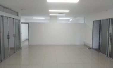 Oficina en Arriendo en Zona Industrial en Sabaneta
