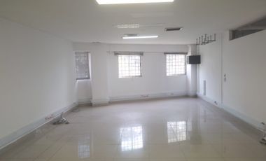 Oficina en Arriendo en Zona Industrial en Sabaneta