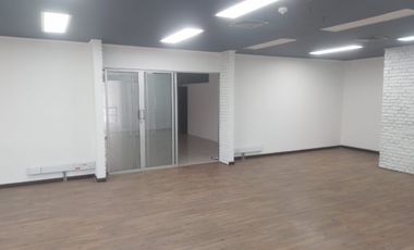 Oficina en Arriendo en Zona Industrial en Sabaneta