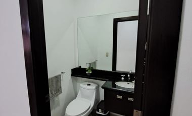 Alquilo elegante departamento amoblado de 3 dormitorios