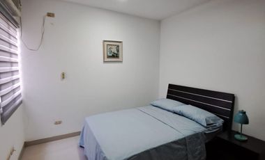 Alquilo elegante departamento amoblado de 3 dormitorios