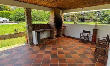 Casa campestre en arriendo en la mesa