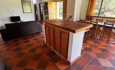 Casa campestre en arriendo en la mesa