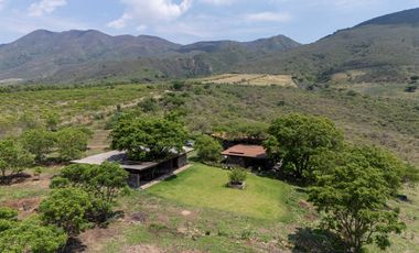 Rancho en Venta en Ixtlahuacán de los Membrillos, La Cañada