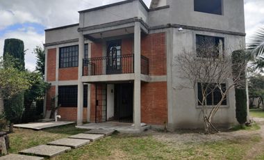 AMPLIA CASA CON 518 M2 TERRENO, SAN JOSE BUENAVISTA
