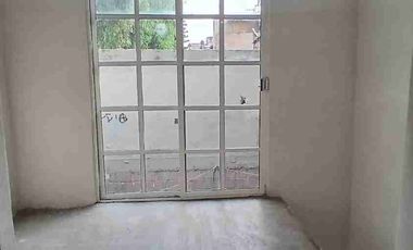 SE RENTA APARTAMENTOEN PRIVADA A 5 MIN DE PLAZA  CENTELLA EN CUAUTITLAN EDOMEX!