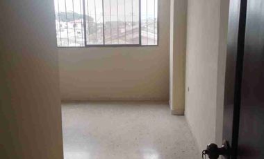 Alquilo Departamento de 3 dormitorios en piso 2 en ALAMOS NORTE cerca HOSPITAL  ALFREDO PAULSON