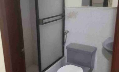 Alquilo Departamento de 3 dormitorios en piso 2 en ALAMOS NORTE cerca HOSPITAL  ALFREDO PAULSON