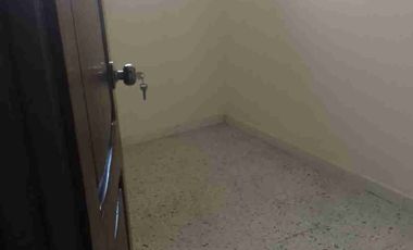 Alquilo Departamento de 3 dormitorios en piso 2 en ALAMOS NORTE cerca HOSPITAL  ALFREDO PAULSON