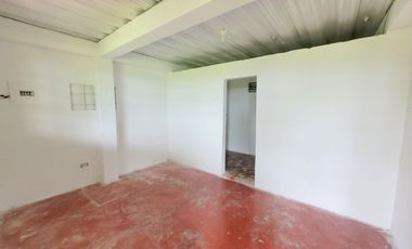 SE ARRIENDA FINCA COMERCIAL EN VIA ALTAGRACIA.