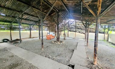 SE ARRIENDA FINCA COMERCIAL EN VIA ALTAGRACIA.