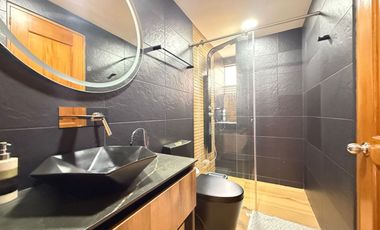 Apartamento con balcón para la venta en Laureles