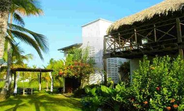 Hotel en Salamandra - Moñitos