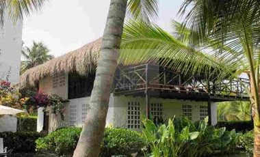 Hotel en Salamandra - Moñitos