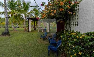 Hotel en Salamandra - Moñitos