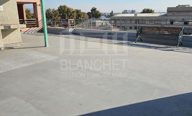 VENTA DEPTO. MUY LINDO EN FERNANDO RIOJA LA CISTERNA IMPECABLE CON ESTACIONAMIENTO Y BODEGA