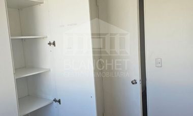 VENTA DEPTO. MUY LINDO EN FERNANDO RIOJA LA CISTERNA IMPECABLE CON ESTACIONAMIENTO Y BODEGA