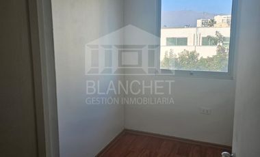 VENTA DEPTO. MUY LINDO EN FERNANDO RIOJA LA CISTERNA IMPECABLE CON ESTACIONAMIENTO Y BODEGA