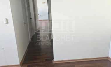 VENTA DEPTO. MUY LINDO EN FERNANDO RIOJA LA CISTERNA IMPECABLE CON ESTACIONAMIENTO Y BODEGA