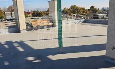 VENTA DEPTO. MUY LINDO EN FERNANDO RIOJA LA CISTERNA IMPECABLE CON ESTACIONAMIENTO Y BODEGA