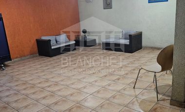 VENTA DEPTO. MUY LINDO EN FERNANDO RIOJA LA CISTERNA IMPECABLE CON ESTACIONAMIENTO Y BODEGA