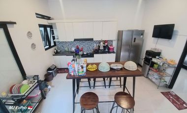 JUAL RUMAH MODERN dengan Desain Elegan Di Arcamanik Bandung