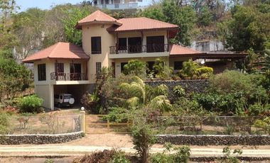 3 BR BEACH HOUSE 100 METERS FROM BEACH AT CALATAGAN