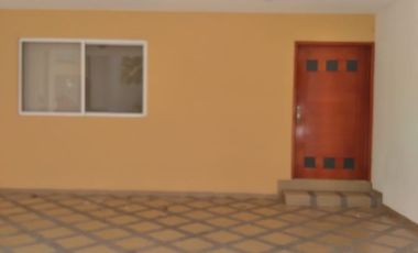 RENTA CASA RESIDENCIAL CLUB DE GOLF LA LOMA INCLUYE MEMBRESIA Y MANTENIMIENTO !!!