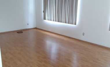 RENTA CASA RESIDENCIAL CLUB DE GOLF LA LOMA INCLUYE MEMBRESIA Y MANTENIMIENTO !!!
