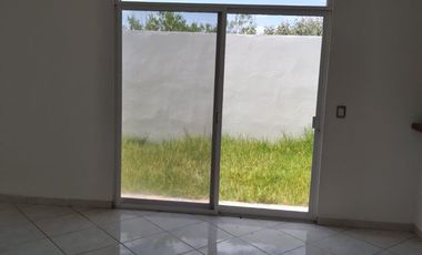 RENTA CASA RESIDENCIAL CLUB DE GOLF LA LOMA INCLUYE MEMBRESIA Y MANTENIMIENTO !!!