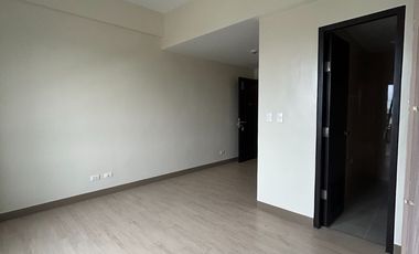 Studio Unit For Sale at The Verdin