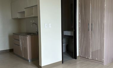 Studio Unit For Sale at The Verdin