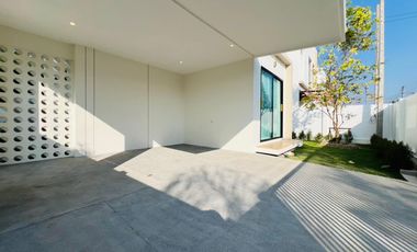 Selling a new house, Hang Dong, 3 bedrooms, 43 sq m. Starting price 3.85 million