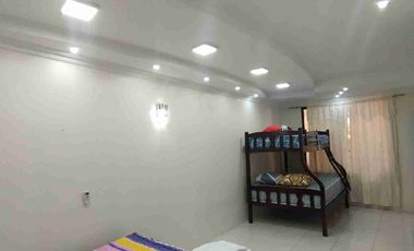 Sauces 6, alquiler casa 5 habitaciones