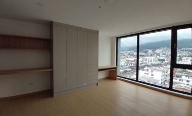 605 Comodidad, Cercanía, Tranquilidad. Encantador Estudio con Vista y Parqueadero en Av de Los Shyris. A Estrenar.