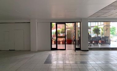 Local comercial en renta Patio Pedregal RENTA