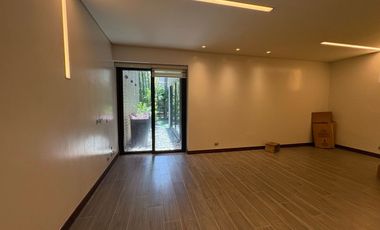 FOR SALE Modern 4BR Townhouse in Kasiyahan Homes, Makati City - OBRH848