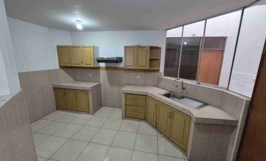 Alquiler de departamento en primer piso dos habitaciones