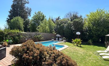 Hermosa casa tipo mediterraneo un piso