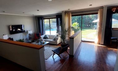 Hermosa casa tipo mediterraneo un piso