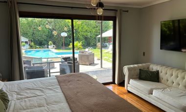 Hermosa casa tipo mediterraneo un piso