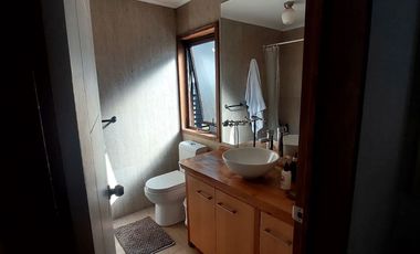 Hermosa casa tipo mediterraneo un piso