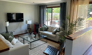 Hermosa casa tipo mediterraneo un piso