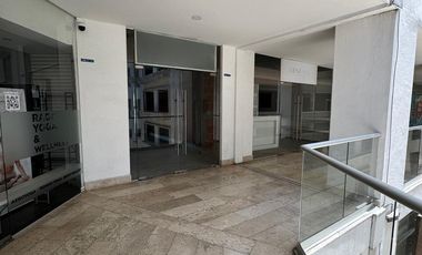 SE VENDE LOCAL COMERCIAL PLAZA JAZZ LOMAS DE ANGELOPOLIS