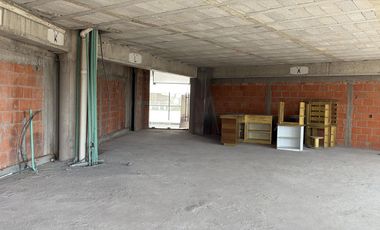 SE VENDE LOCAL COMERCIAL PLAZA JAZZ LOMAS DE ANGELOPOLIS