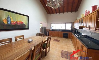 Casa Finca Campestre en Venta Copacabana Via Medellin Antioquia