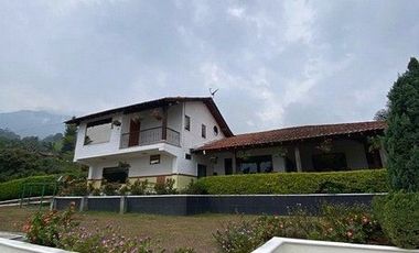 Casa Finca Campestre en Venta Copacabana Via Medellin Antioquia