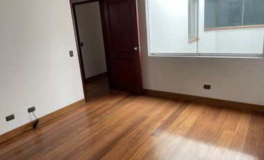 ALQUILO  LINDO PENTHOUSE DUPLEX EN CHACARILLA - SAN BORJA - 4 DORMITORIOS - 3 COCHERAS - FRENTE A PARQUE🌳