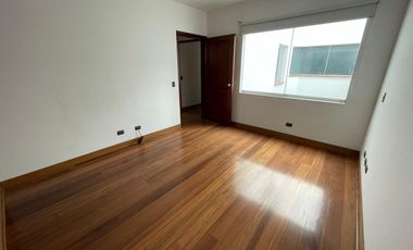 ALQUILO  LINDO PENTHOUSE DUPLEX EN CHACARILLA - SAN BORJA - 4 DORMITORIOS - 3 COCHERAS - FRENTE A PARQUE🌳