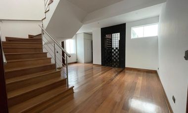 ALQUILO  LINDO PENTHOUSE DUPLEX EN CHACARILLA - SAN BORJA - 4 DORMITORIOS - 3 COCHERAS - FRENTE A PARQUE🌳